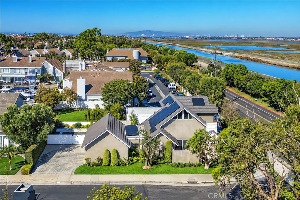 16001 Santa Barbara, Huntington Beach CA 92649 - photo 45