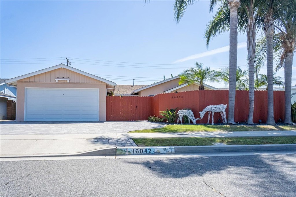 16042 Warren, Huntington Beach CA 92649 - photo 1