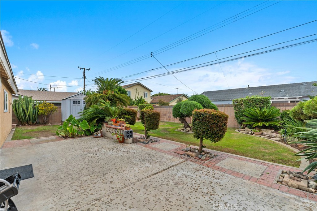 16052 Waltz Circle, Huntington Beach CA 92649 - photo 14