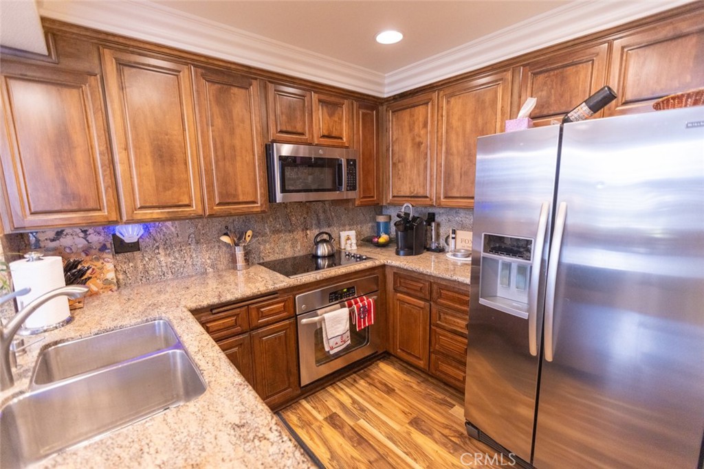 16102 Fame, Huntington Beach CA 92649 - photo 10