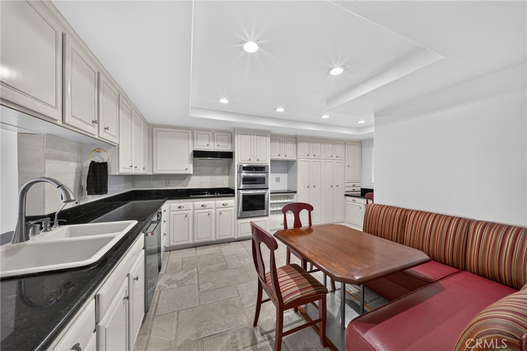 16106 Bonaire Circle, Huntington Beach CA 92649 - photo 14