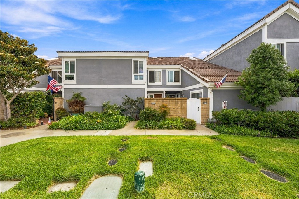 16114 Tortola Circle, Huntington Beach CA 92649 - photo 2