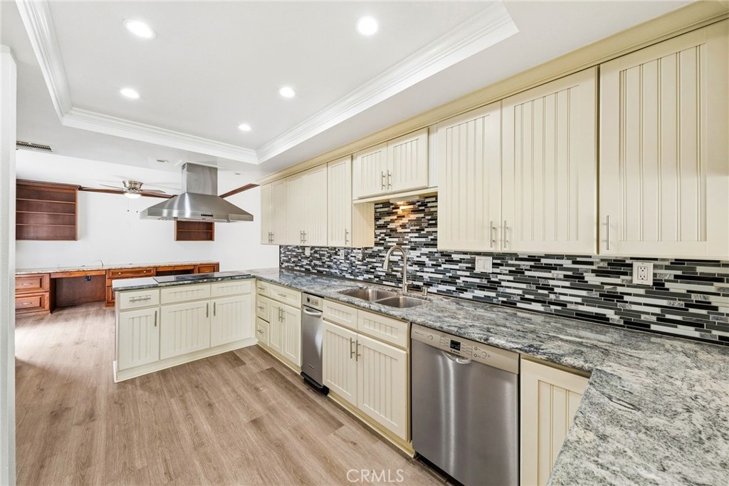 16114 Tortola Circle, Huntington Beach CA 92649 - photo 11