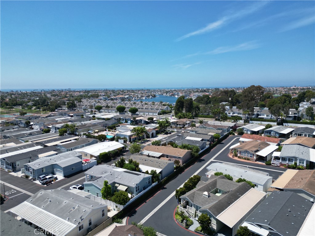 16222 Monterey 162, Huntington Beach CA 92649 - photo 18