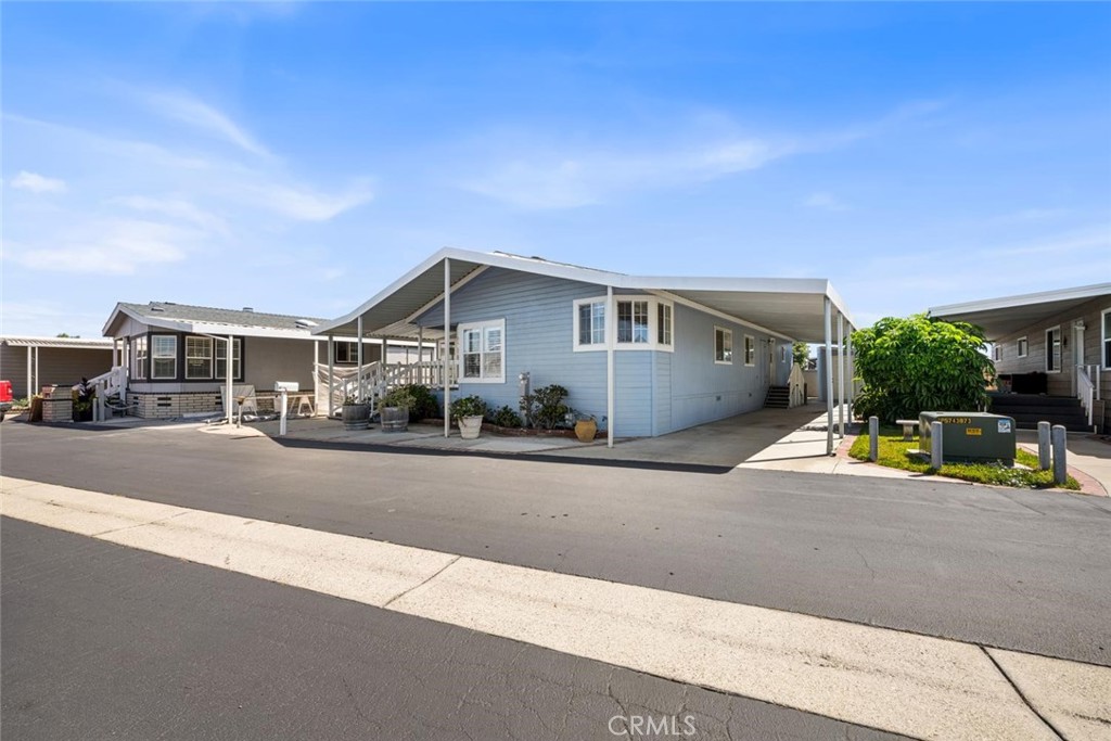 16222 Monterey Ln. 214, Huntington Beach CA 92649 - photo 2