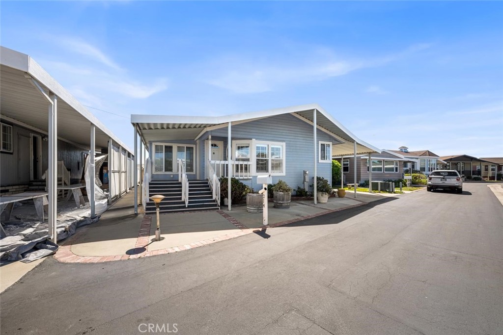 16222 Monterey Ln. 214, Huntington Beach CA 92649 - photo 5