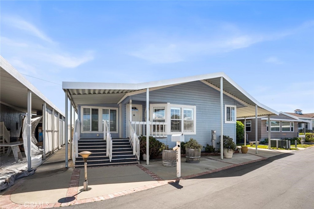 16222 Monterey Ln. 214, Huntington Beach CA 92649 - photo 6