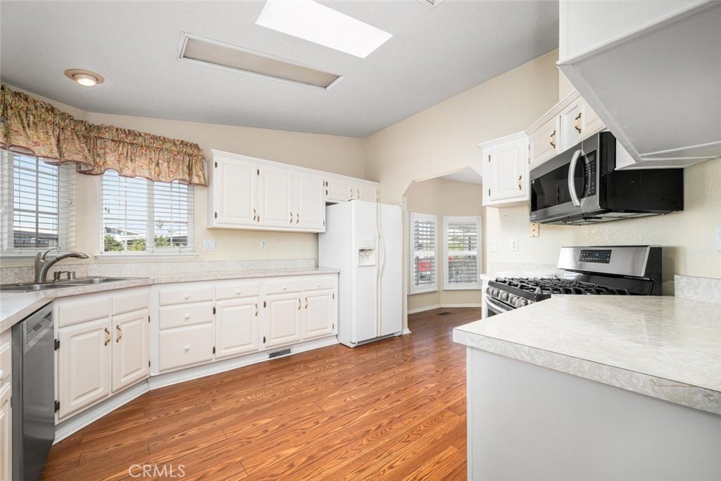 16222 Monterey Ln. 214, Huntington Beach CA 92649 - photo 29