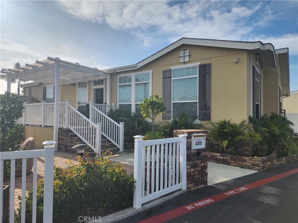 Beautiful corner lot - 16222 Monterey, Huntington Beach CA 92649 - photo 1