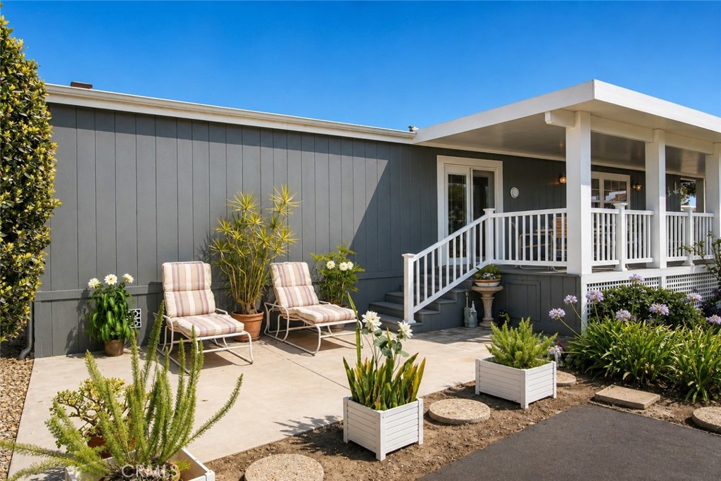 16222 Monterey, Huntington Beach CA 92649 - photo 3