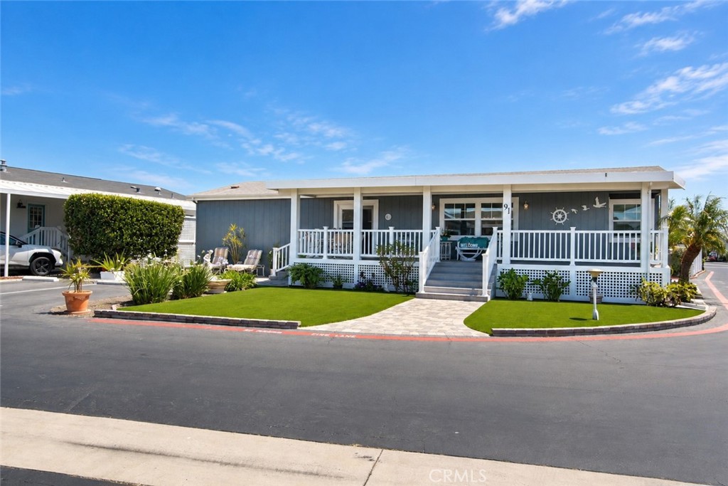 16222 Monterey, Huntington Beach CA 92649 - photo 4