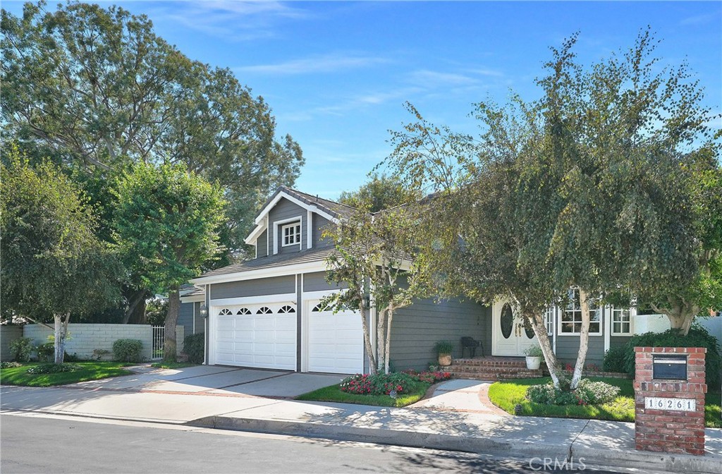 16261 Santa Barbara Lane, Huntington Beach CA 92649 - photo 3