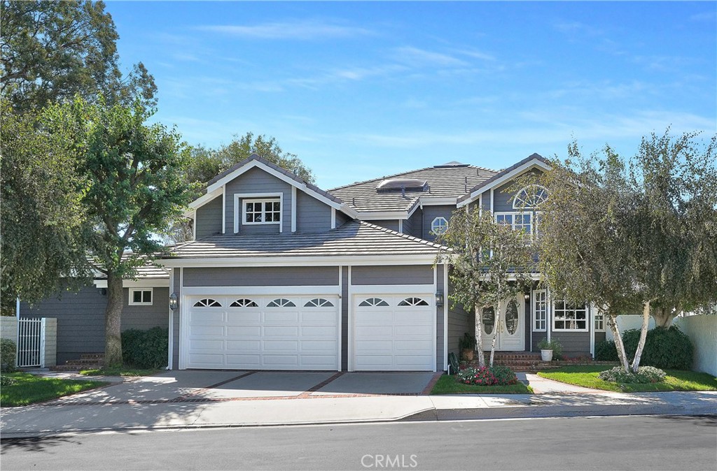 16261 Santa Barbara Lane, Huntington Beach CA 92649 - photo 4