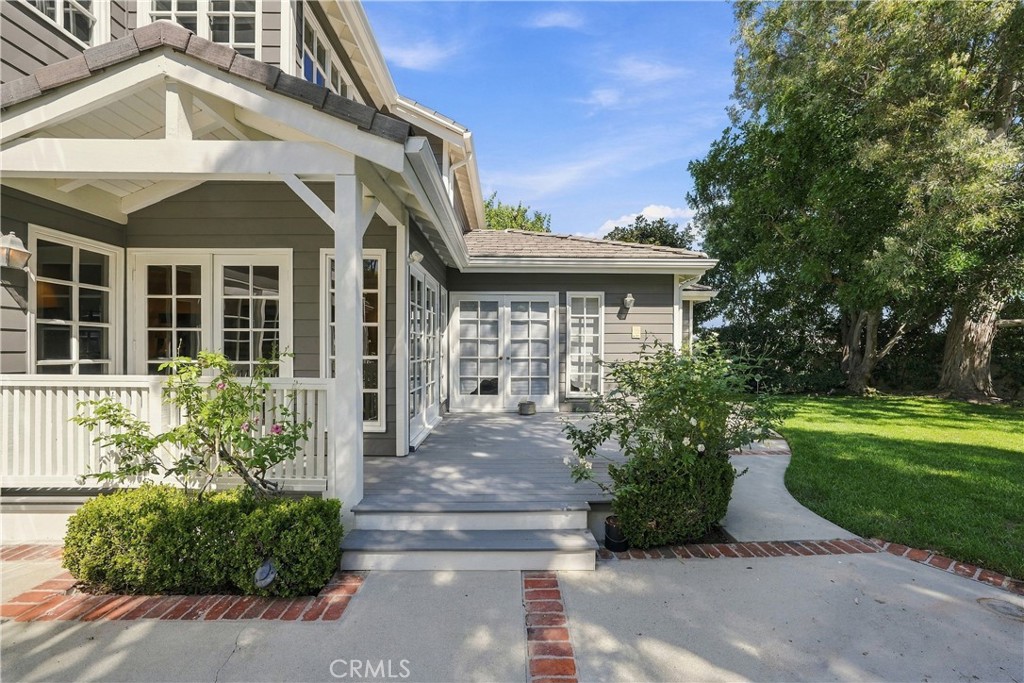 16261 Santa Barbara Lane, Huntington Beach CA 92649 - photo 13