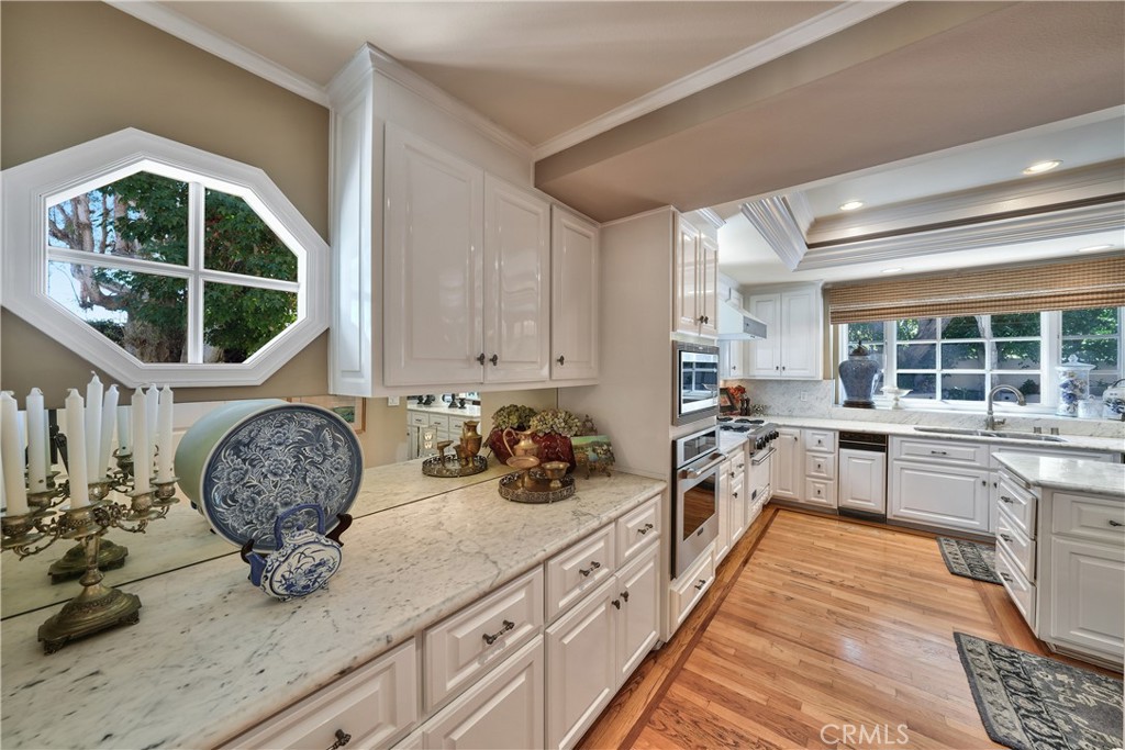 16261 Santa Barbara Lane, Huntington Beach CA 92649 - photo 33