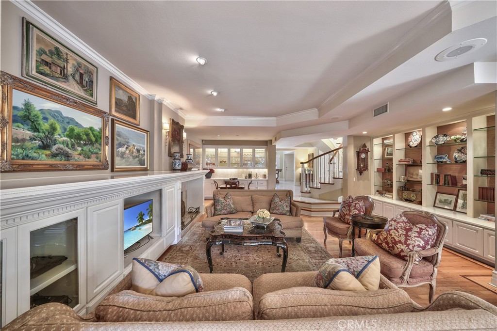 16261 Santa Barbara Lane, Huntington Beach CA 92649 - photo 43