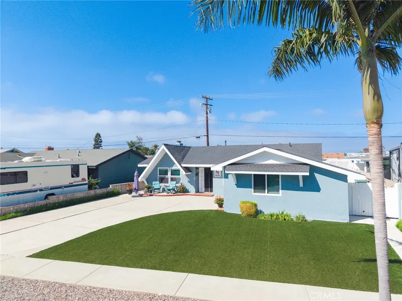 16281 Saratoga Lane, Huntington Beach
