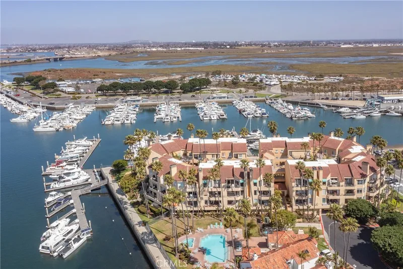 16291 Countess 114, Huntington Beach, CA 92649