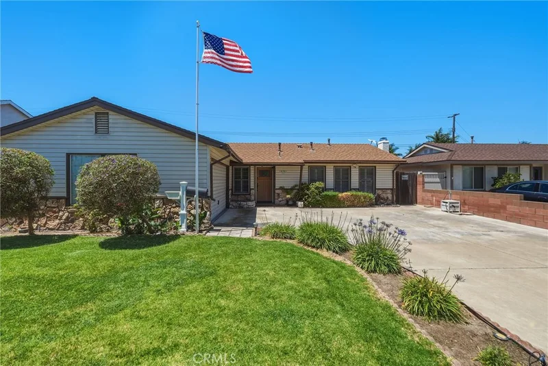 16301 Golden Gate Lane, Huntington Beach, CA 92649