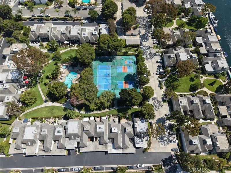 16355 Wimbledon Lane, Huntington Beach, CA 92649
