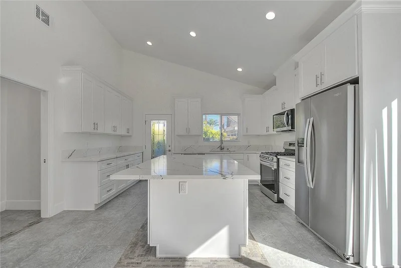 16386 Mark Lane, Huntington Beach, CA 92647