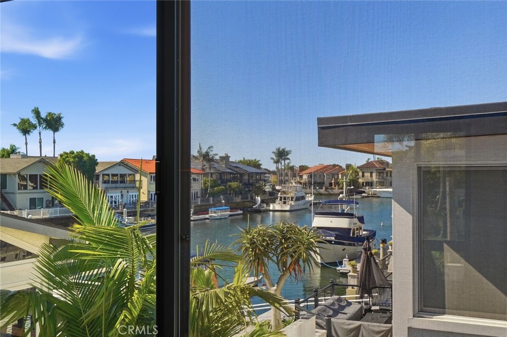 16391 Maruffa Circle, Huntington Beach CA 92649 - photo 24