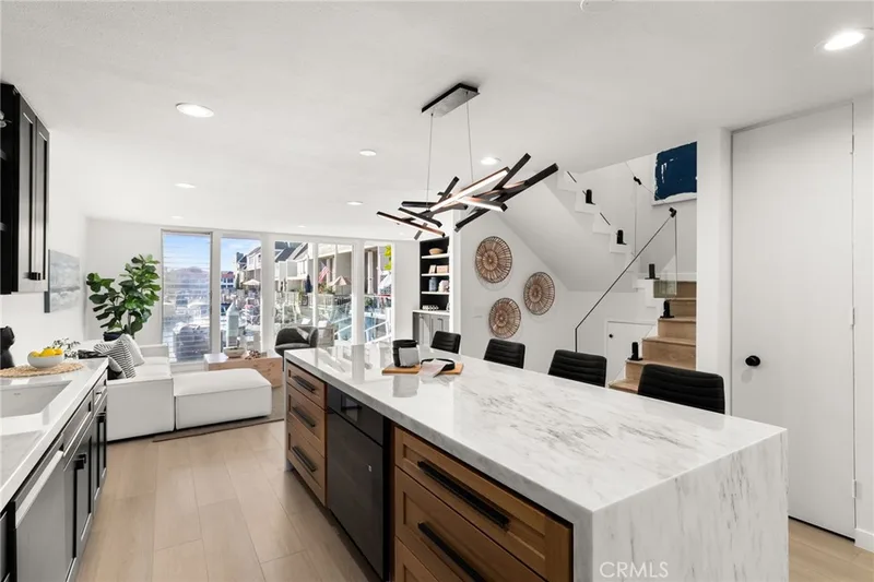16435 Harbour Lane 13, Huntington Beach, CA 92649