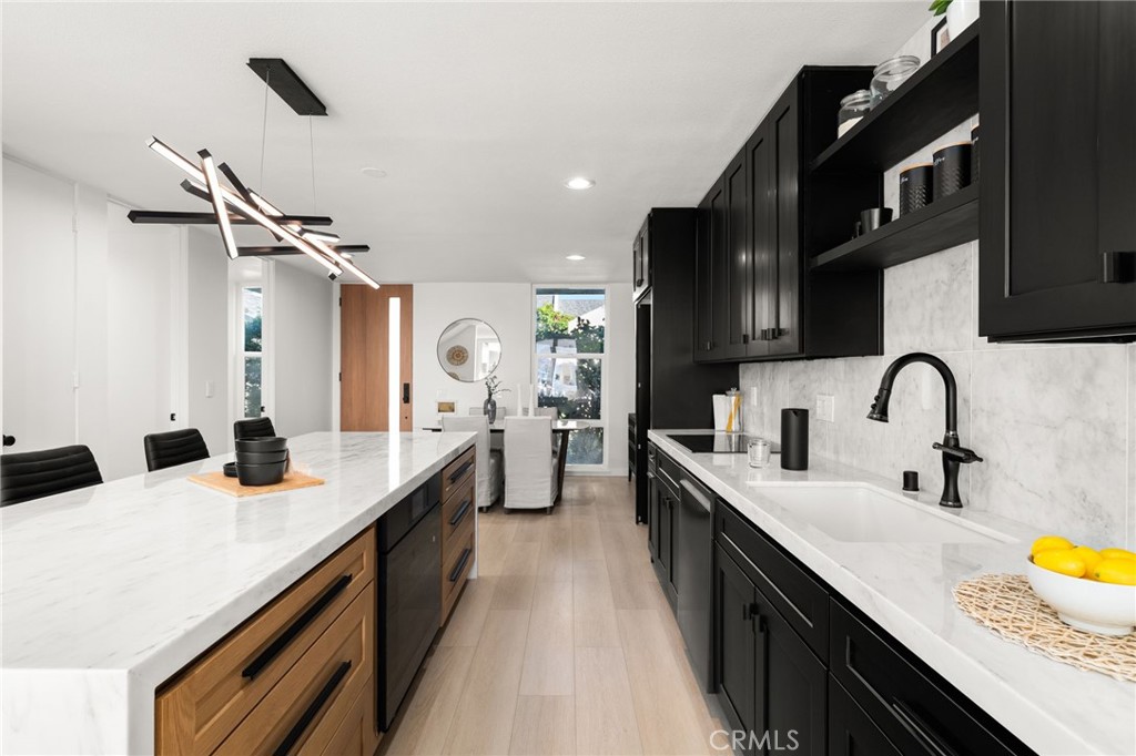 16435 Harbour Lane 13, Huntington Beach CA 92649 - photo 5