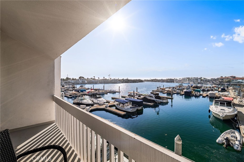 16435 Harbour Lane 13, Huntington Beach CA 92649 - photo 21