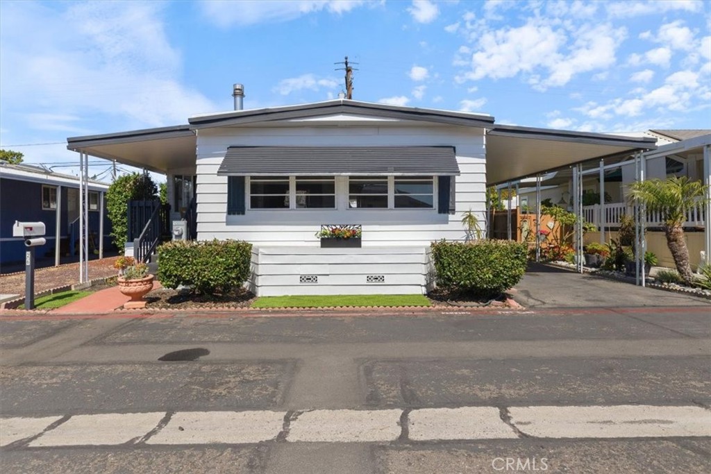 16444 Bolsa Chica 26, Huntington Beach CA 92649 - photo 2