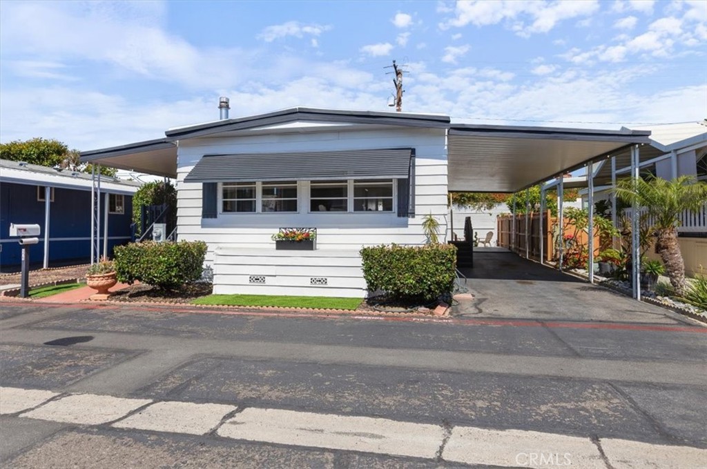 16444 Bolsa Chica 26, Huntington Beach CA 92649 - photo 3