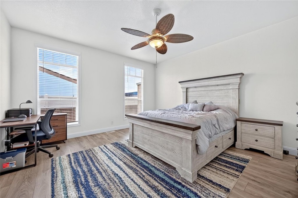 Guest bedroom - 16444 Bolsa Chica Street 20, Huntington Beach CA 92649 - photo 7