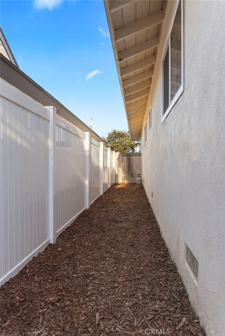 16451 Rhone, Huntington Beach CA 92647 - photo 25