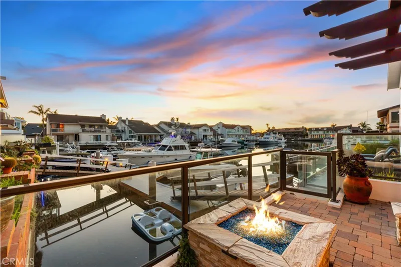 16455 Ladona Circle, Huntington Beach