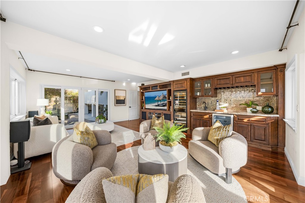 16455 Ladona Circle, Huntington Beach CA 92649 - photo 19