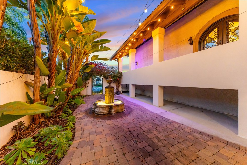 16455 Ladona Circle, Huntington Beach CA 92649 - photo 35