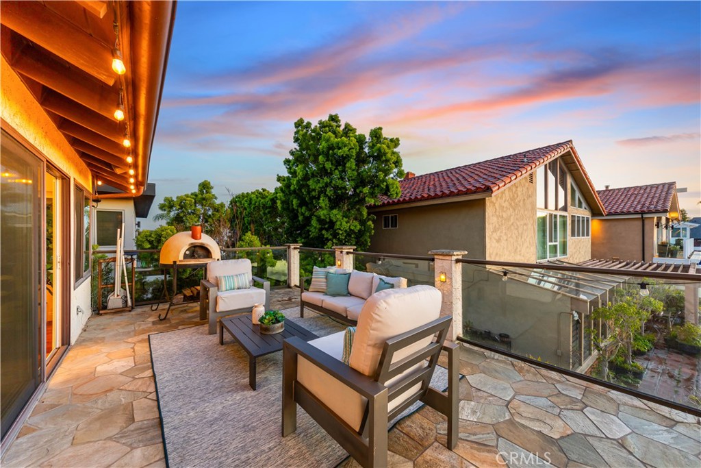 16455 Ladona Circle, Huntington Beach CA 92649 - photo 38
