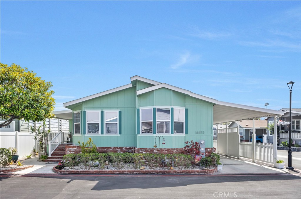 16472 Kailua Lane, Huntington Beach CA 92649 - photo 1