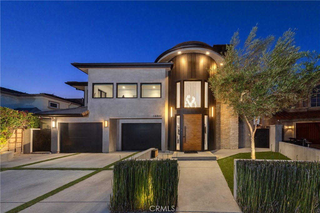 16511 Carousel, Huntington Beach CA 92649 - photo 1
