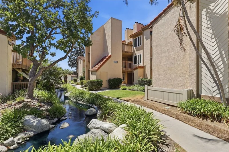 16512 Blackbeard 305, Huntington Beach