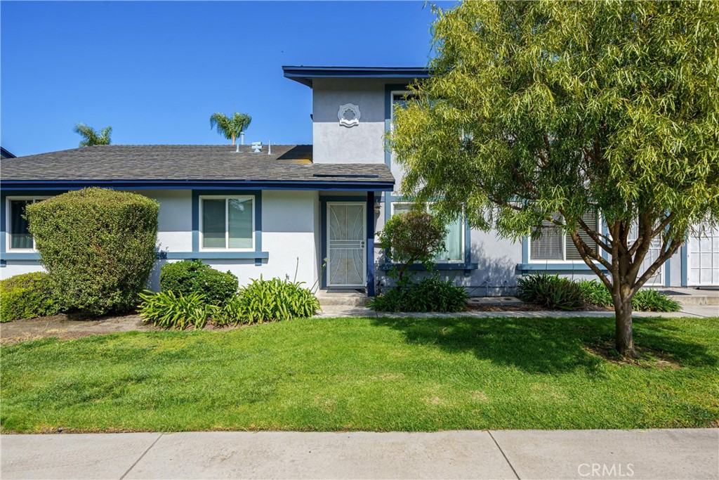 16518 Le Grande Lane, Huntington Beach CA 92649 - photo 1