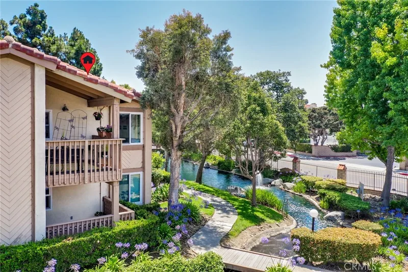 16521 Grunion Lane 207, Huntington Beach, CA 92649