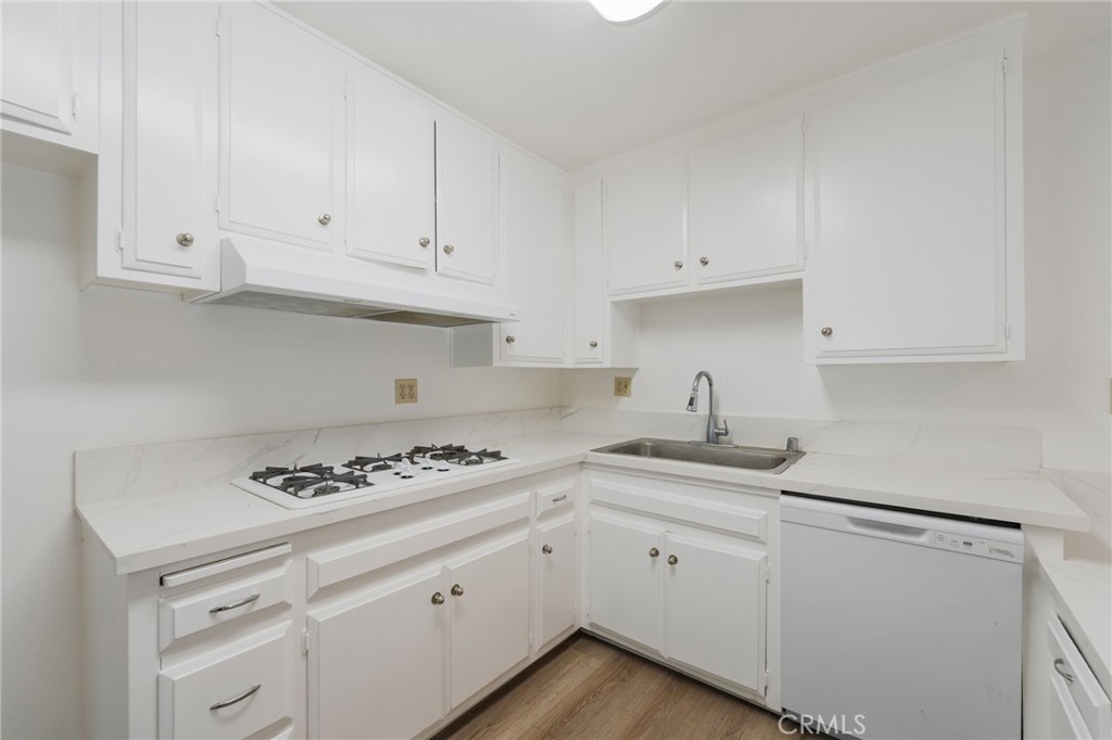 16531 Kellog 1, Huntington Beach CA 92647 - photo 11