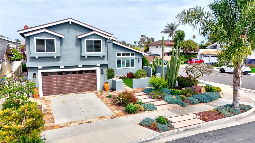 16542 Los Verdes, Huntington Beach CA 92649 - photo 1
