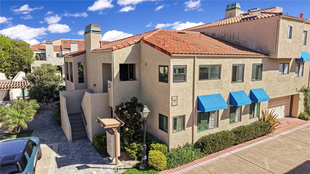 16560 Bordeaux, Huntington Beach CA 92649 - photo 2