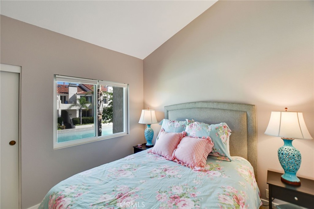 16560 Bordeaux, Huntington Beach CA 92649 - photo 21