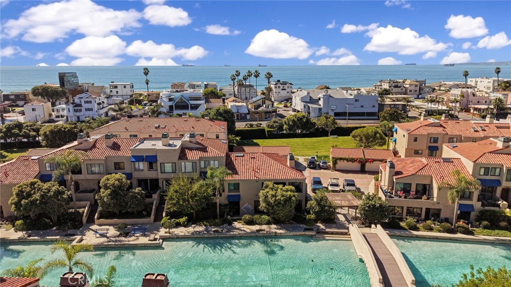 16560 Bordeaux, Huntington Beach CA 92649 - photo 32