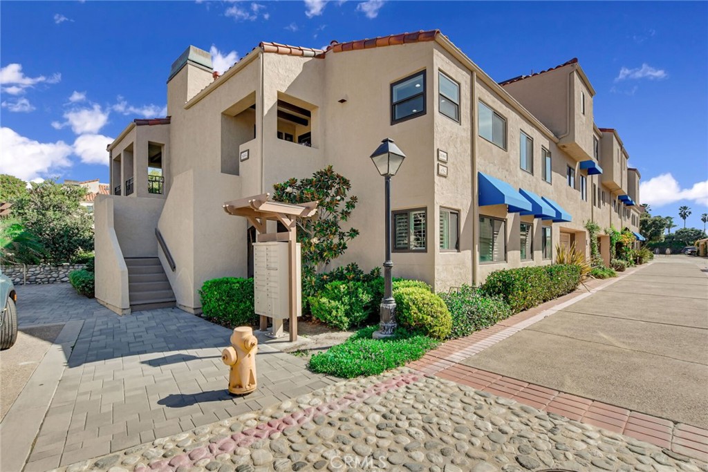 16560 Bordeaux, Huntington Beach CA 92649 - photo 39