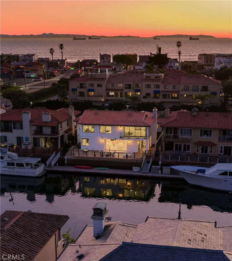 16572 Grimaud, Huntington Beach, CA 92649