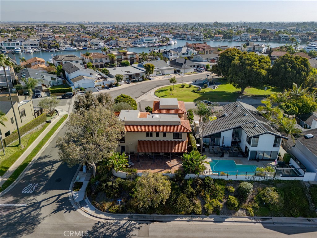 16581 Melville Circle, Huntington Beach CA 92649 - photo 3
